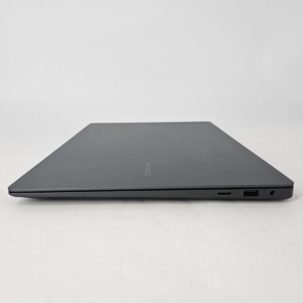 Samsung Galaxy Book3 Ultra 16 Graphite 2.6 GHz Intel Core i9 13th
