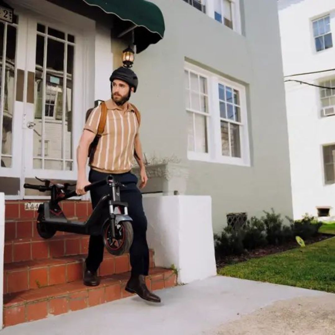 NIU - KQi 300X Foldable Electric Kick Scooter W/ 37 mi Max Range & 23.7 mph Max Speed - Space Grey - KST33FG1A11