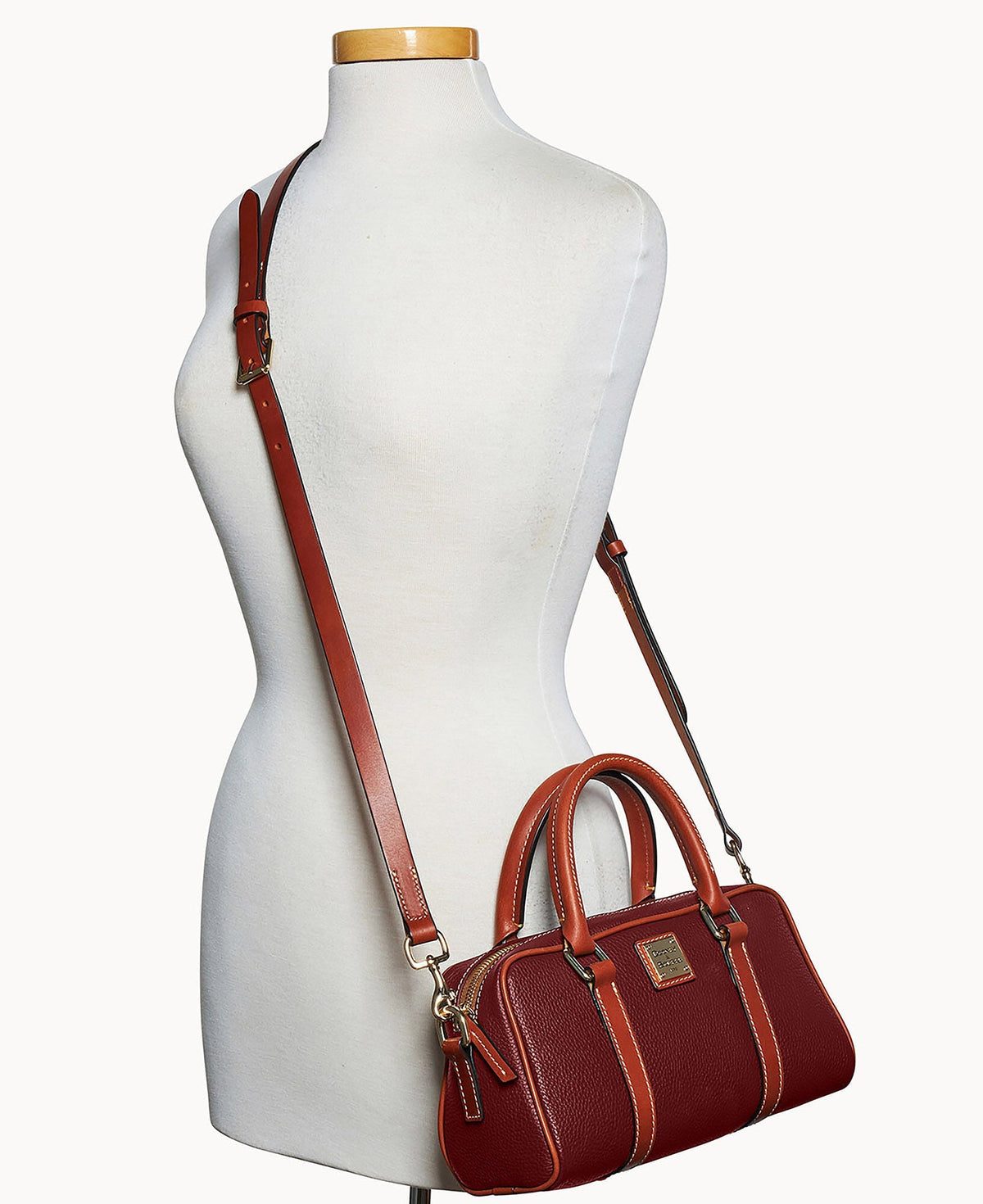 Pebble Grain Satchel 28