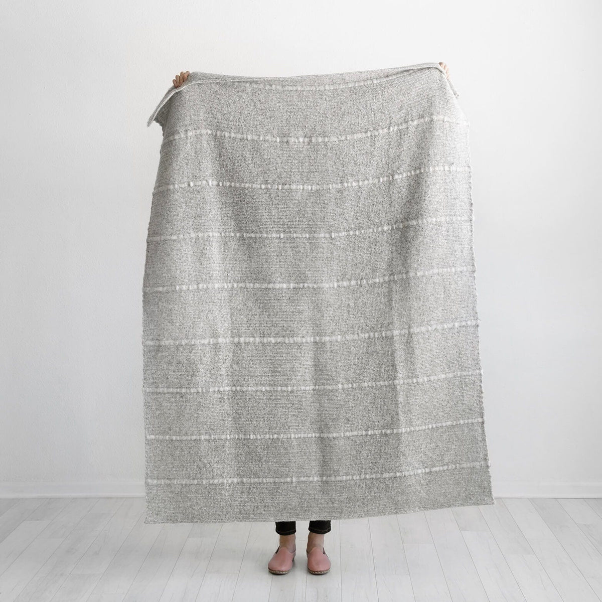 Contigo Chunky Wool Throw