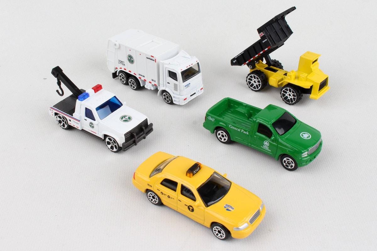 Daron Toys New York City 5 Piece Vehicle Gift Pack