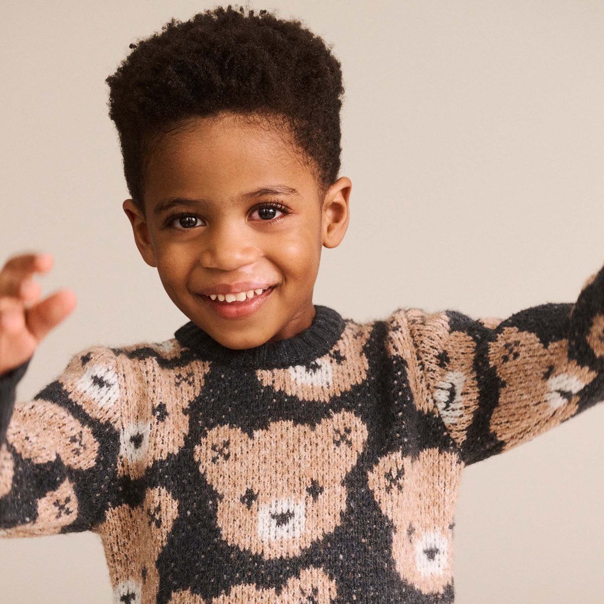 Huxbaby Soft Black Hux Sponge Pullover, 3-6M