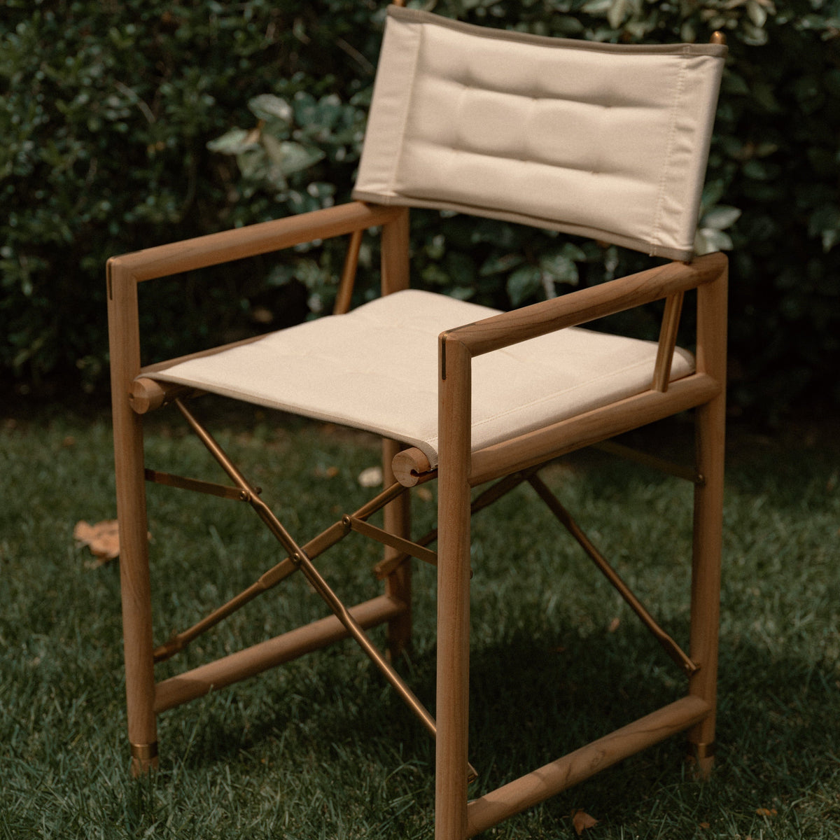 The WES Directors Chair x Jenni Kayne