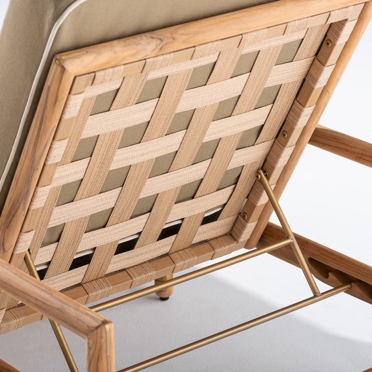 The WES Sun Lounger x Jenni Kayne