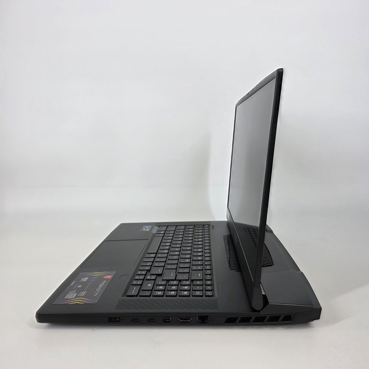 MSI Titan GT77 17.3 Black 2.0 GHz Intel Core i7 12th Gen. 32GB RAM