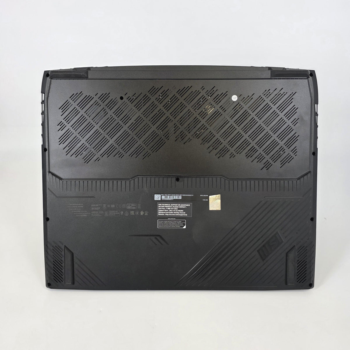 MSI Titan GT77 17.3 Black 2.0 GHz Intel Core i7 12th Gen. 32GB RAM