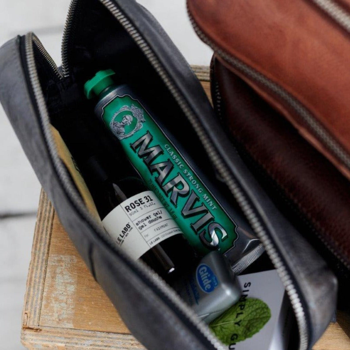 Dale Leather Travel Kit