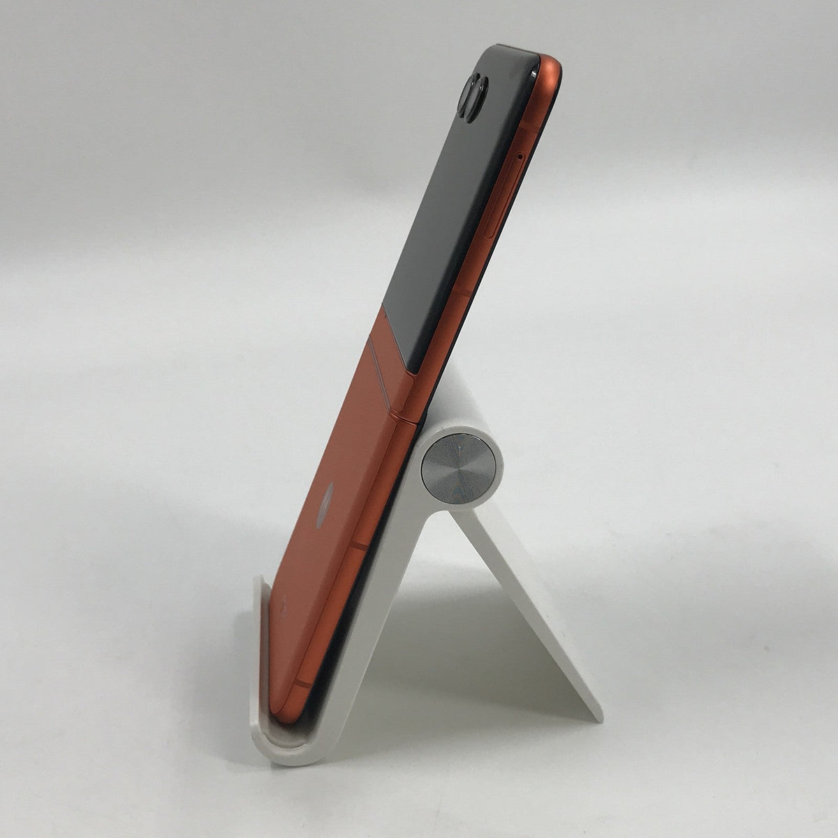 Motorola Razr (2024) 256GB Orange (GSM Unlocked)