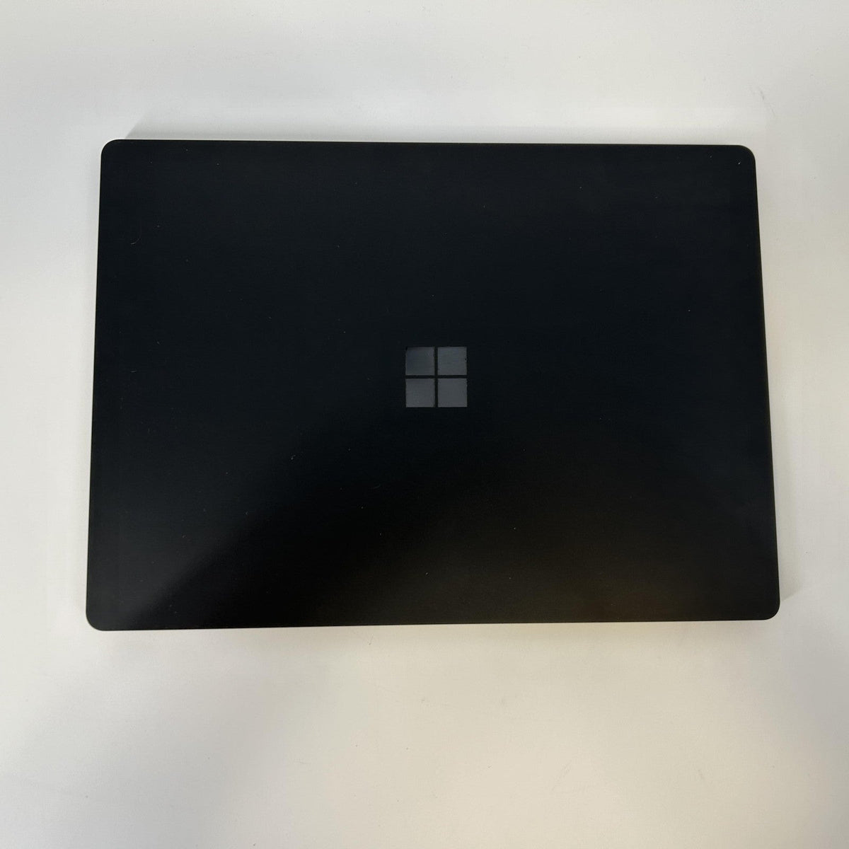 Microsoft Surface Laptop 5 13.5 Black 2.7 GHz Intel Core i7 12th Gen.