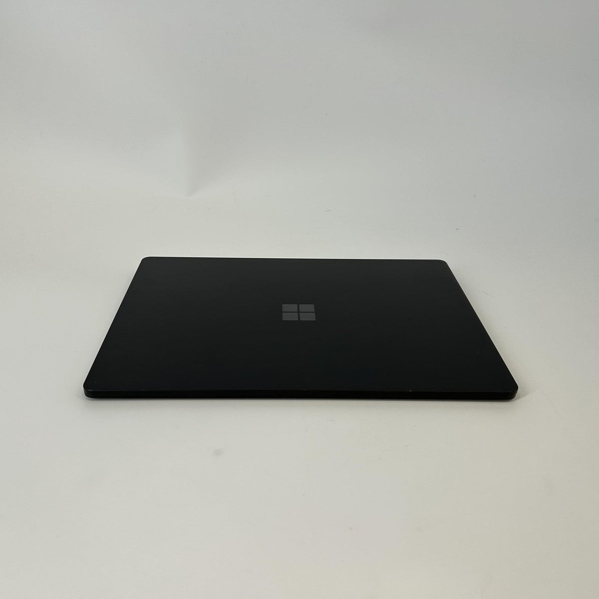 Microsoft Surface Laptop 5 13.5 Black 2.7 GHz Intel Core i7 12th Gen.