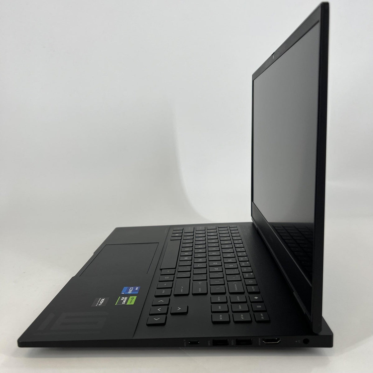 HP Omen 16 Black 2.4 GHz Intel Core i7 13th Gen. 16GB RAM 1TB Solid