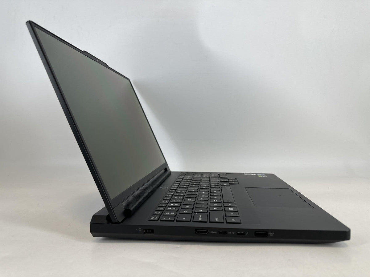 Lenovo Legion Pro 7i Gen 10 16 Black 2.7 GHz Intel Core Ultra 9