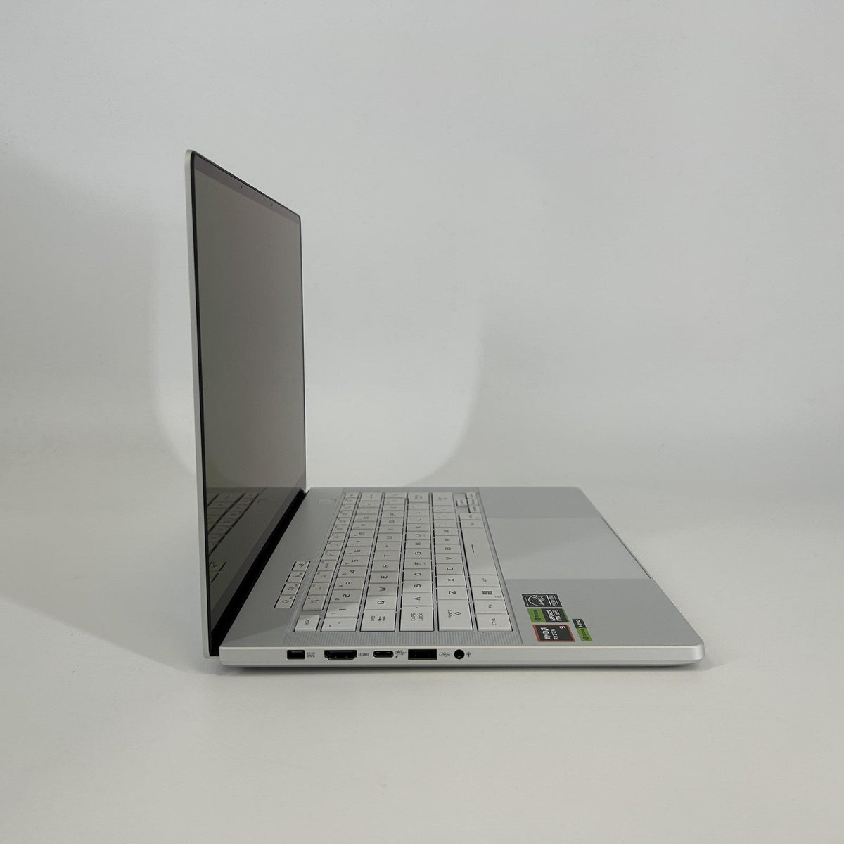 Asus ROG Zephyrus G14 GA403 14 White 4.0 GHz AMD Ryzen 9 8945HS 32GB