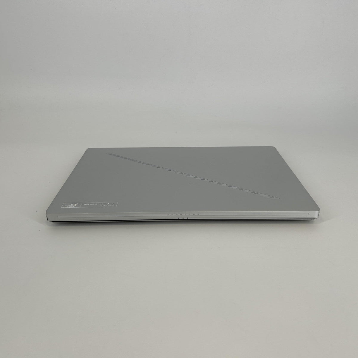 Asus ROG Zephyrus G14 GA403 14 White 4.0 GHz AMD Ryzen 9 8945HS 32GB