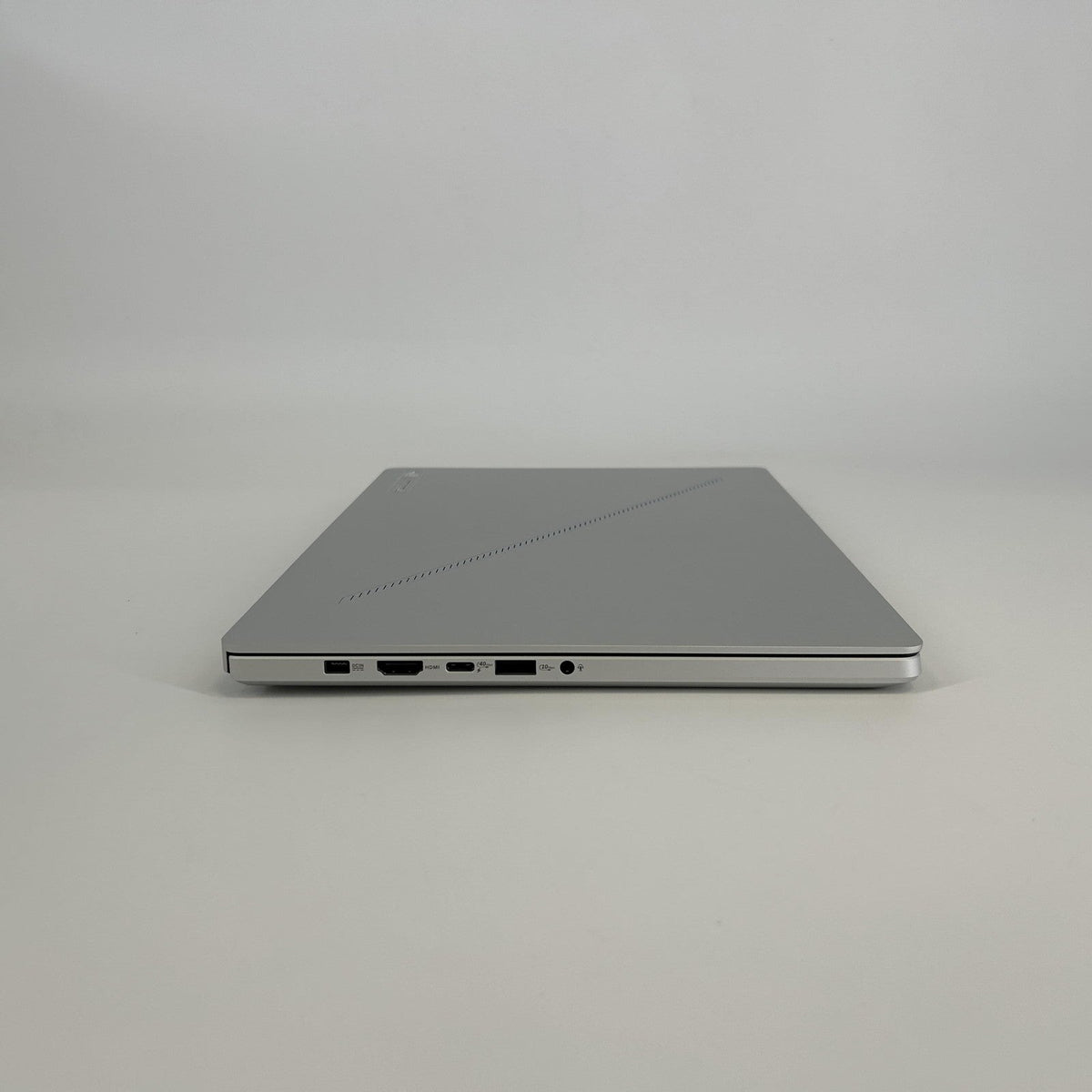 Asus ROG Zephyrus G14 GA403 14 White 4.0 GHz AMD Ryzen 9 8945HS 32GB