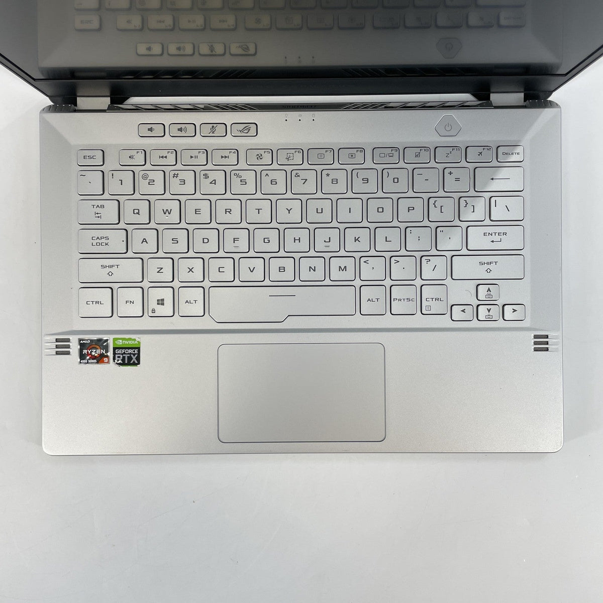 Asus ROG Zephyrus G14 GA401 14 White 3.0 GHz AMD Ryzen 9 4900HS 16GB