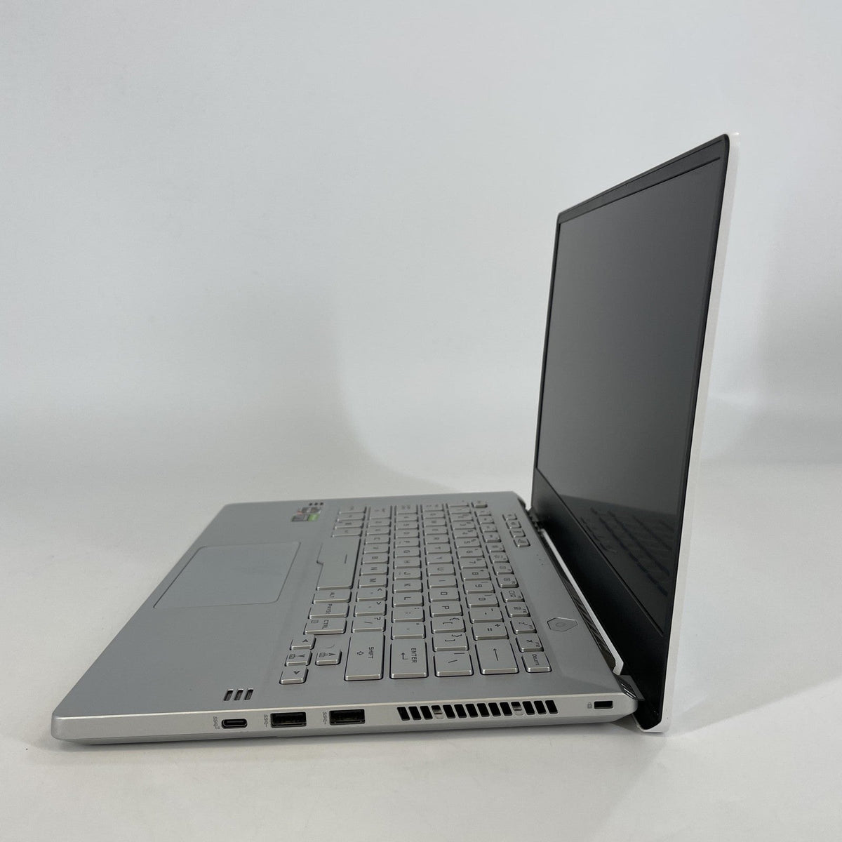 Asus ROG Zephyrus G14 GA401 14 White 3.0 GHz AMD Ryzen 9 4900HS 16GB