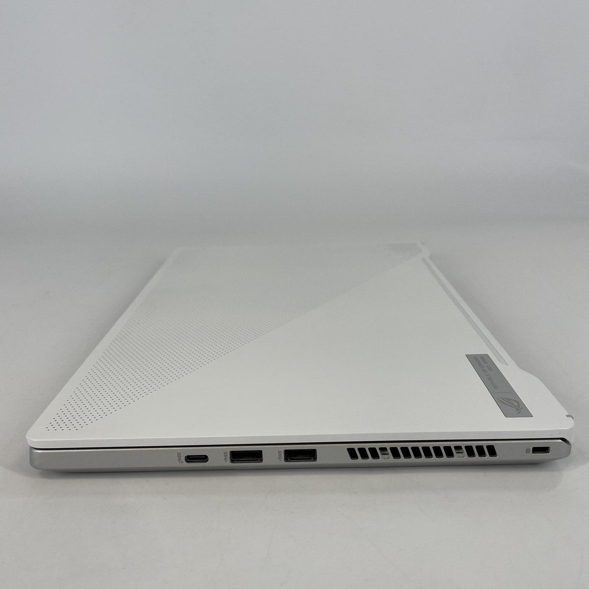 Asus ROG Zephyrus G14 GA401 14 White 3.0 GHz AMD Ryzen 9 4900HS 16GB