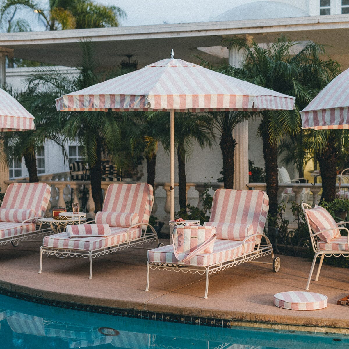 The Resort Market Umbrella