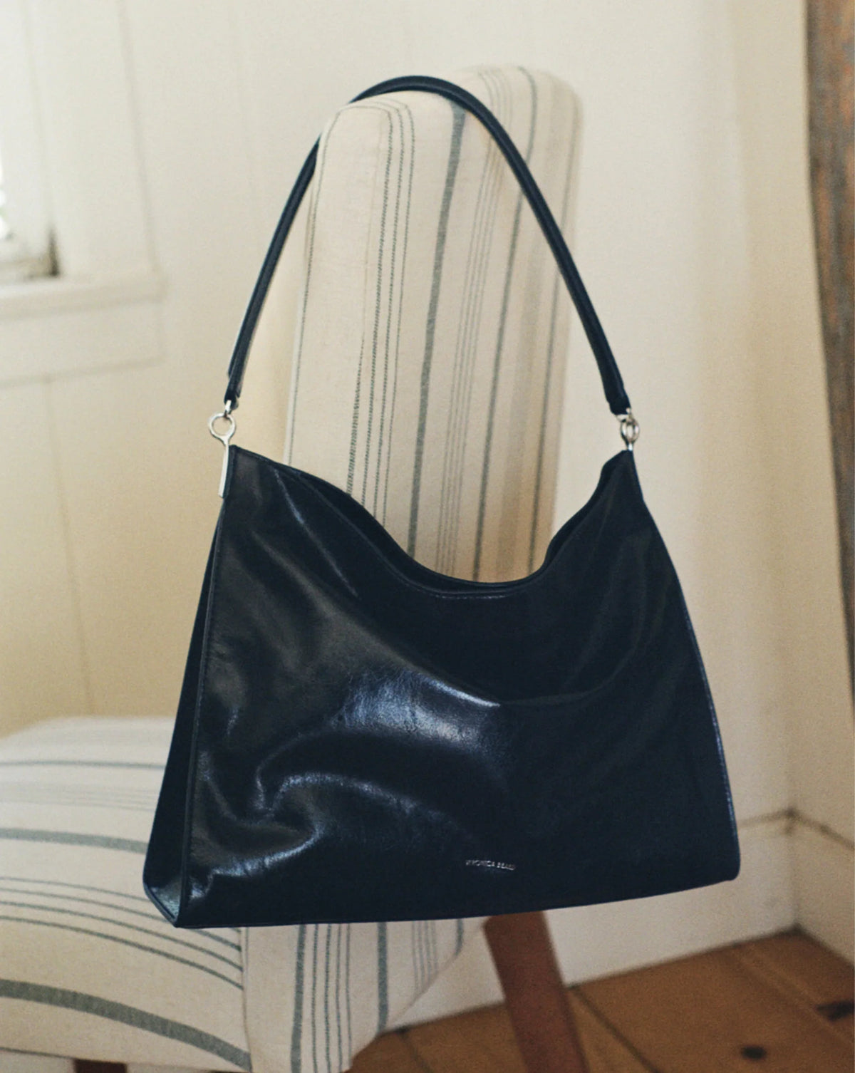 Vida Shoulder Bag