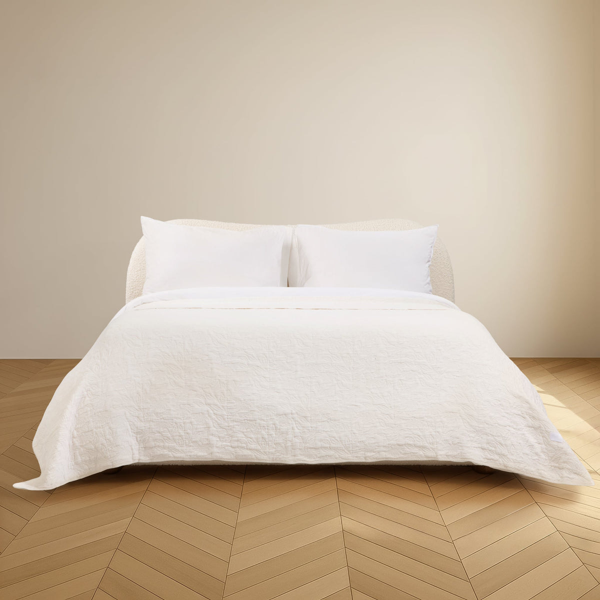 Matelassé Coverlet