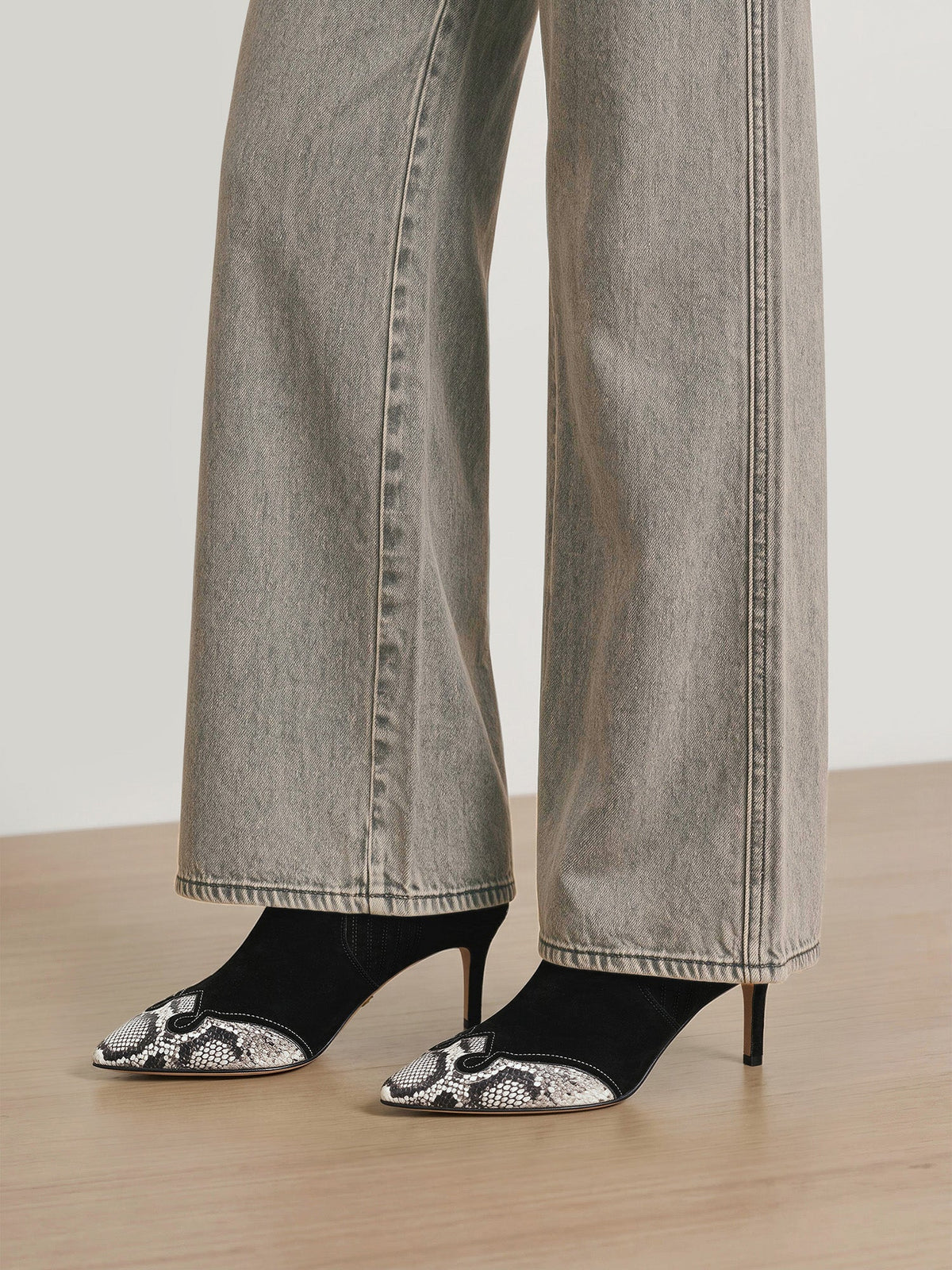 Lisa Western Mid-Heel Ankle-Boot