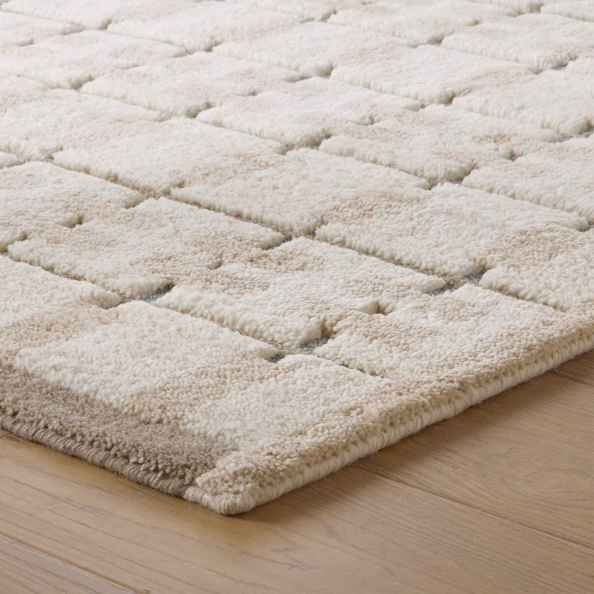 Mila Hand-Knotted Area Rug