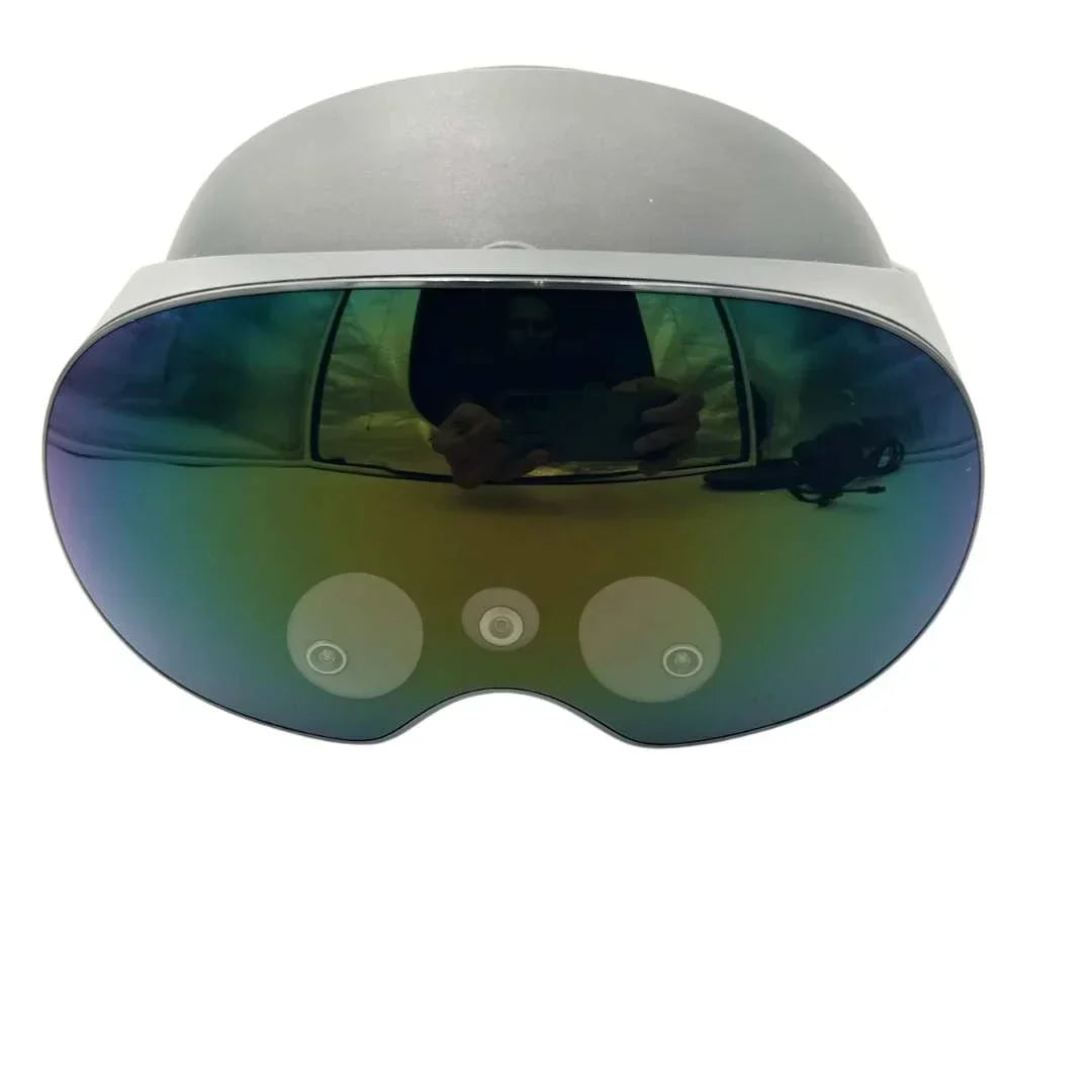 Meta Quest Pro VR Gaming Headset - 256GB  - Black - 899-00412-01