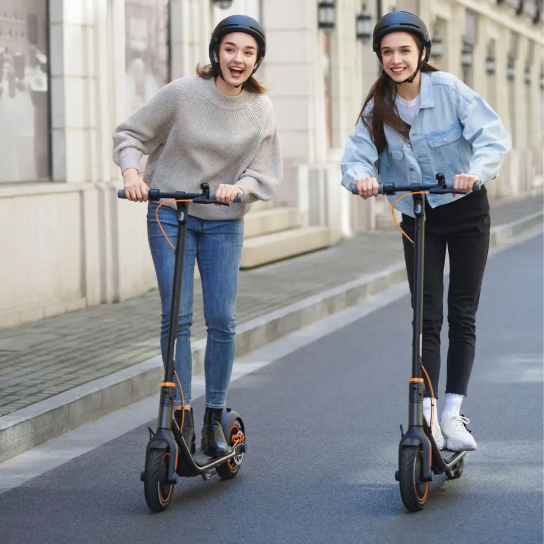 Segway - Ninebot F35 Electric Scooter with 24.9 Max Operating Range & 18.6 mph Max Speed - Black  - AA.00.0012.92 - Excellent Condition
