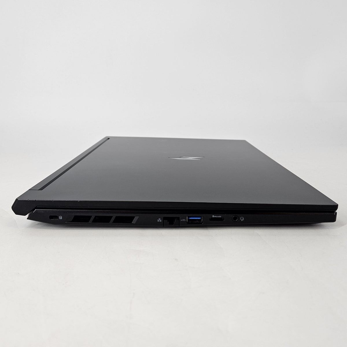 Acer Nitro V 16 AI Black 4.3 GHz AMD Ryzen 5 240 16GB RAM 512GB Solid