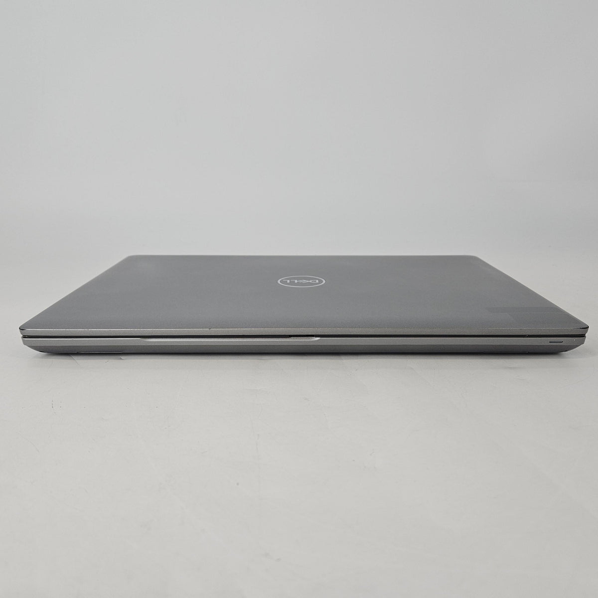 Dell Latitude 5531 15.6 Silver 1.8 GHz Intel Core i7 12th Gen. 16GB