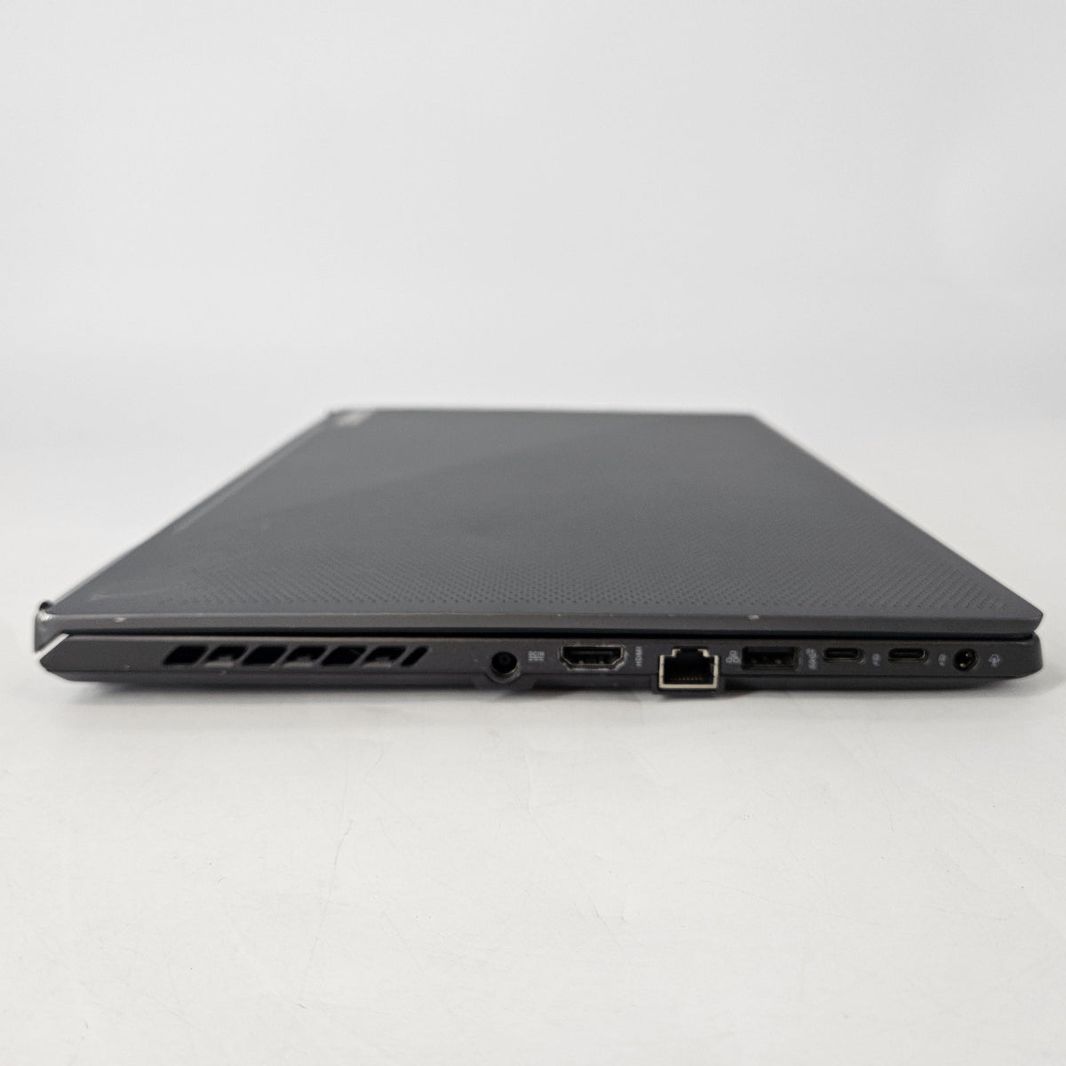 Asus ROG Zephyrus G15 GA503 15.6 Black 3.3 GHz AMD Ryzen 9 6900HS