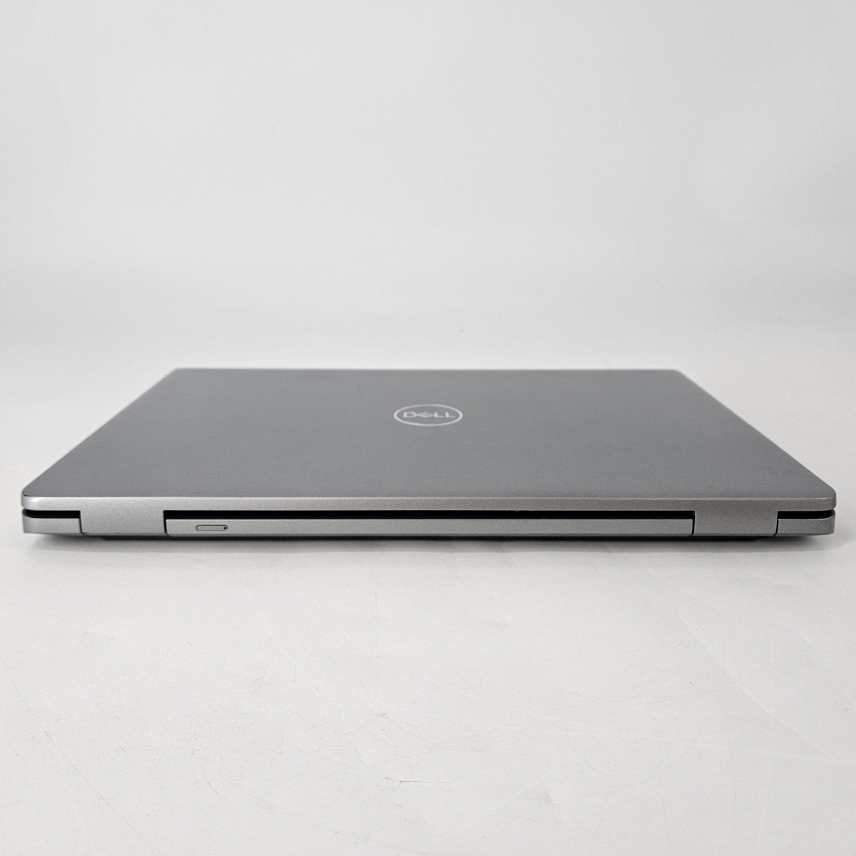 Dell Latitude 5540 15.6 Gray 1.7 GHz Intel Core i7 13th Gen. 32GB RAM