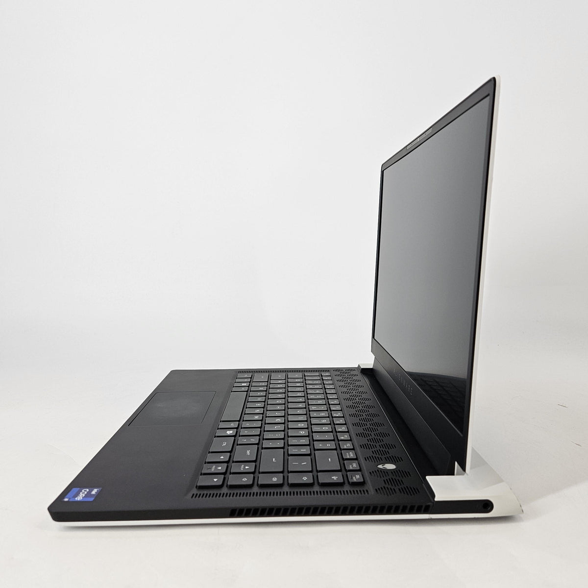 Dell Alienware X15 R2 White 2.5 GHz Intel Core i9 12th Gen. 32GB RAM