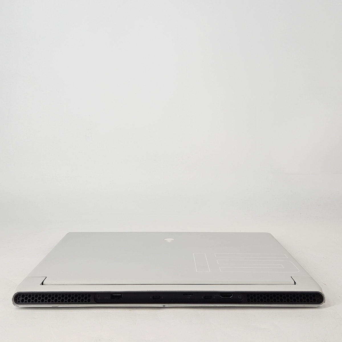 Dell Alienware X15 R2 White 2.5 GHz Intel Core i9 12th Gen. 32GB RAM