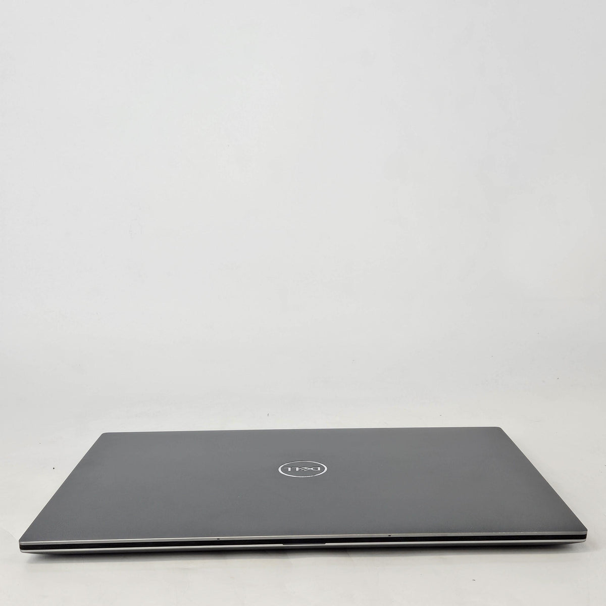 Dell Precision 5560 15.6 Gray 2.3 GHz Intel Core i7 11th Gen. 16GB