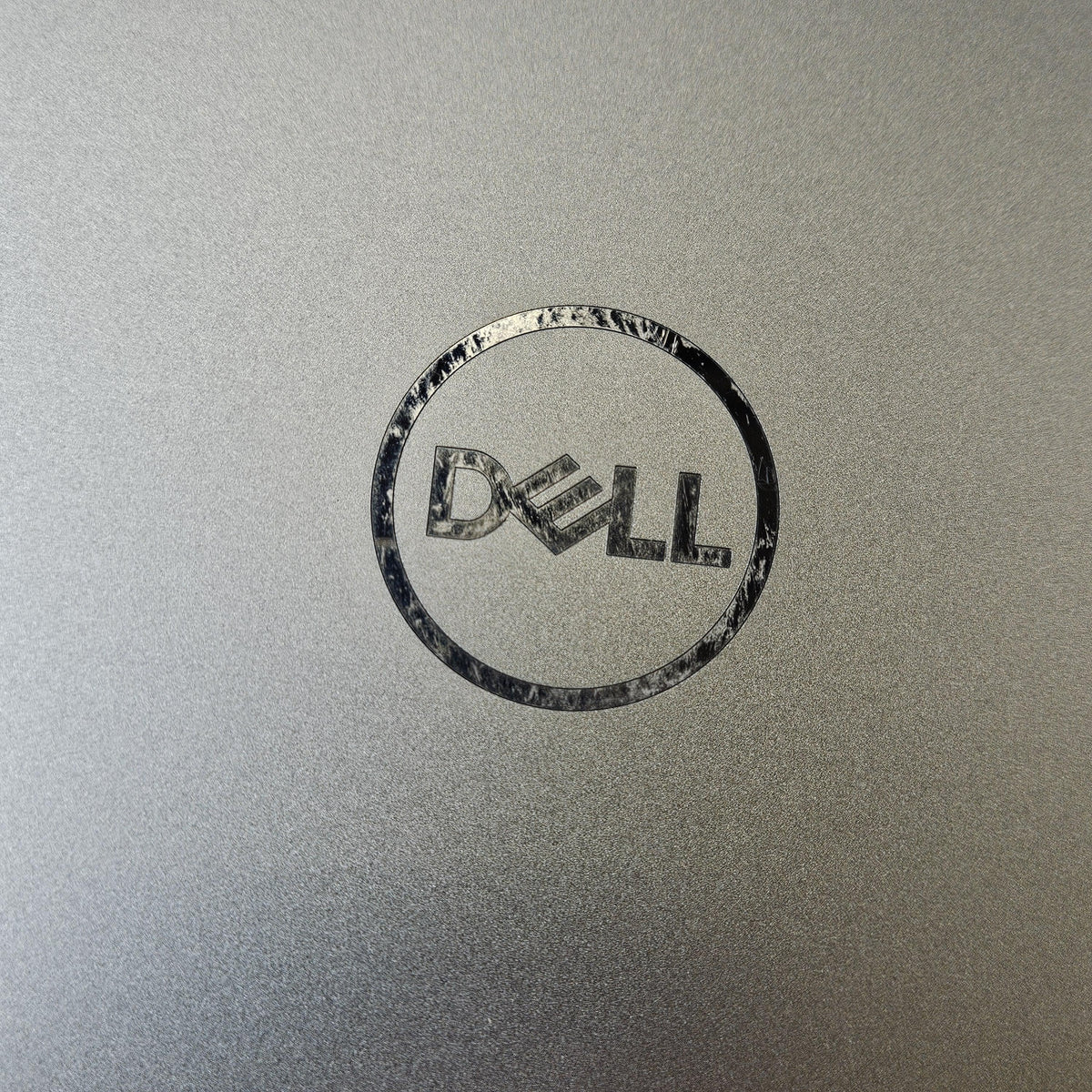 Dell Precision 5560 15.6 Gray 2.3 GHz Intel Core i7 11th Gen. 16GB