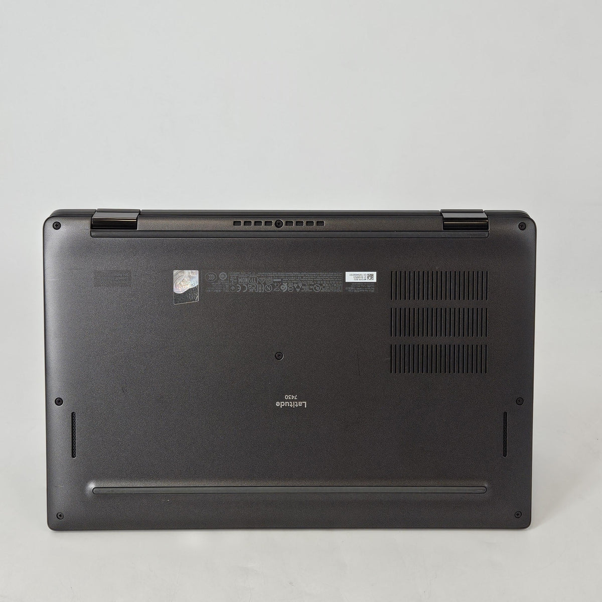 Dell Latitude 7430 14 Black 1.6 GHz Intel Core i5 12th Gen. 16GB RAM
