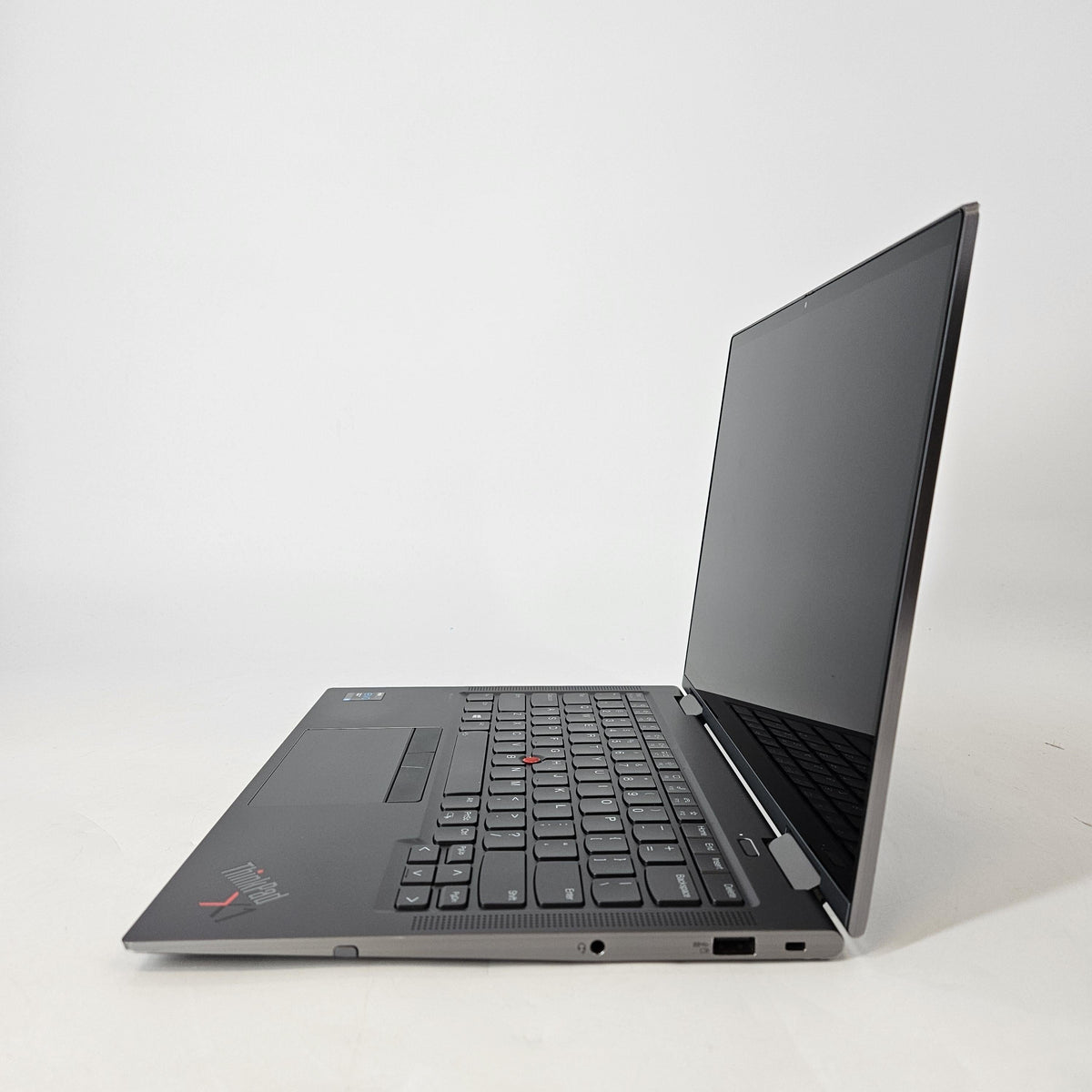Lenovo ThinkPad X1 Yoga Gen 6 14 Gray 2.4 GHz Intel Core i5 11th Gen.