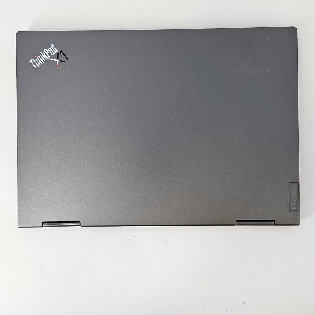 Lenovo ThinkPad X1 Yoga Gen 6 14 Gray 2.4 GHz Intel Core i5 11th Gen.