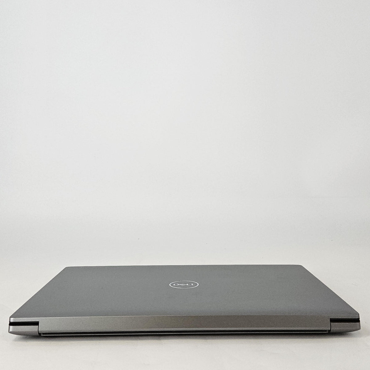Dell Precision 5680 16 Gray 2.6 GHz Intel Core i9 13th Gen. 64GB RAM