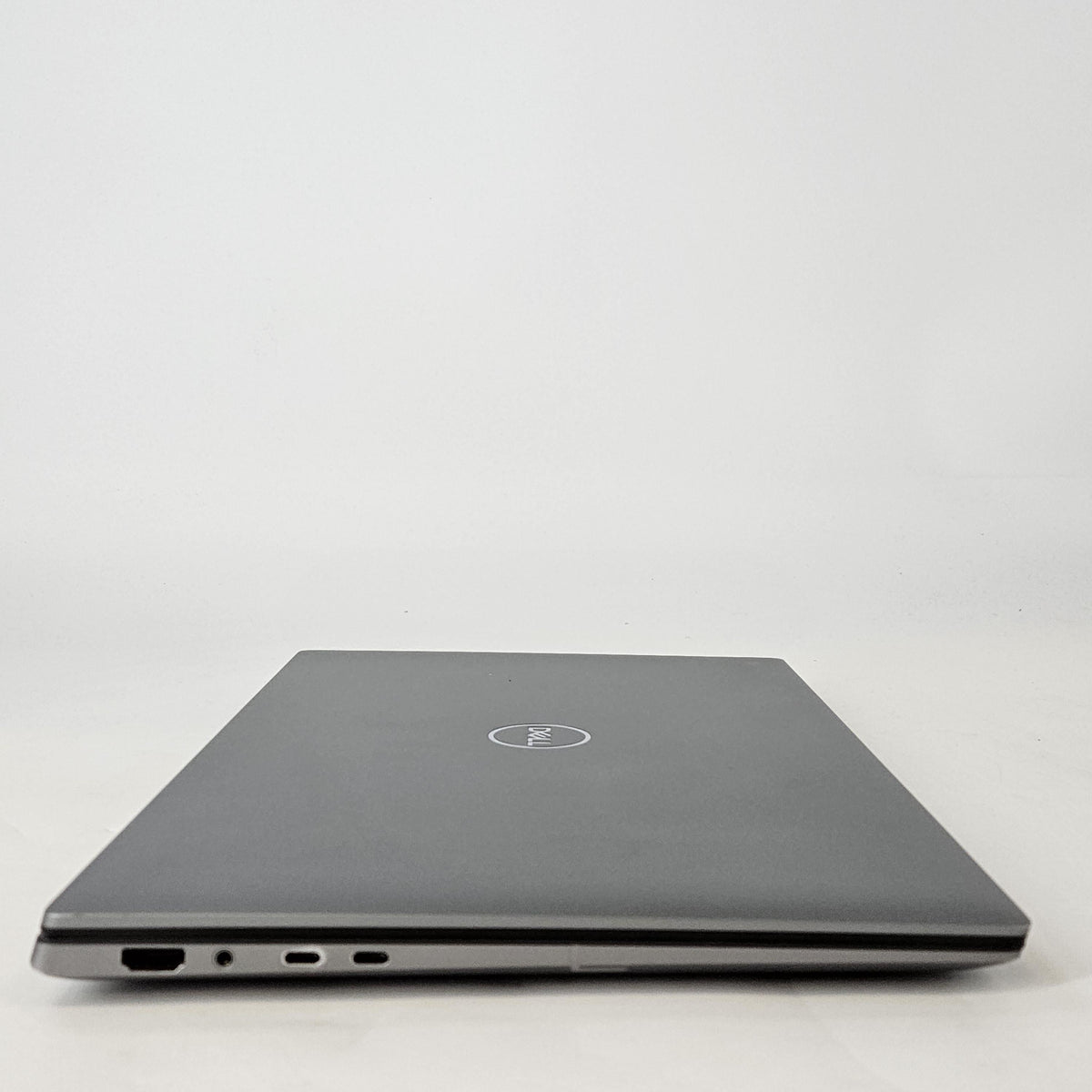 Dell Precision 5680 16 Gray 2.6 GHz Intel Core i9 13th Gen. 64GB RAM