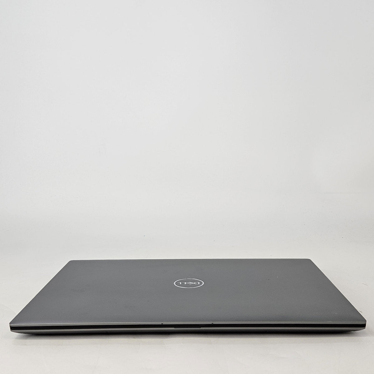 Dell Precision 5680 16 Gray 2.6 GHz Intel Core i9 13th Gen. 64GB RAM
