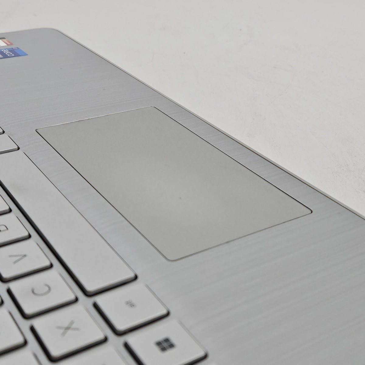 HP Notebook 15 Silver 2.8 GHz Intel Core i7 11th Gen. 16GB RAM 512GB