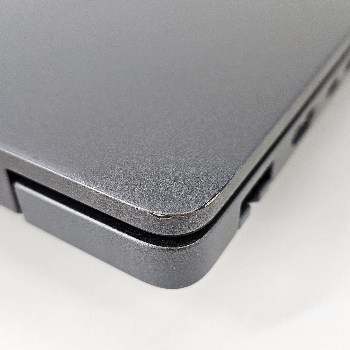 Dell Pro Max 16 Plus MB16250 Magnetite 2.6 GHz Intel Core Ultra 7