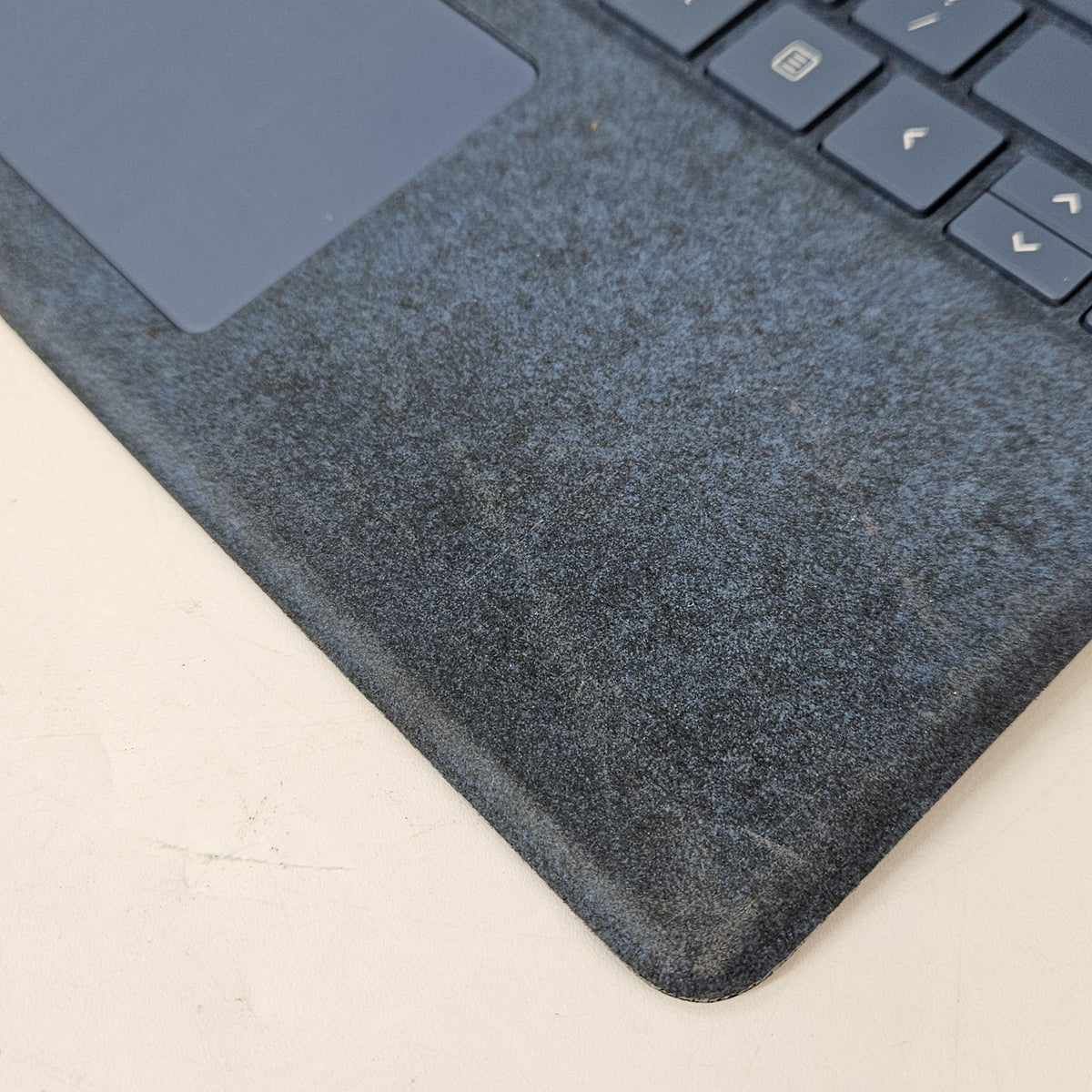 Microsoft Surface Pro 9 13 Platinum WiFi 2.6 GHz Intel Core i7 12th