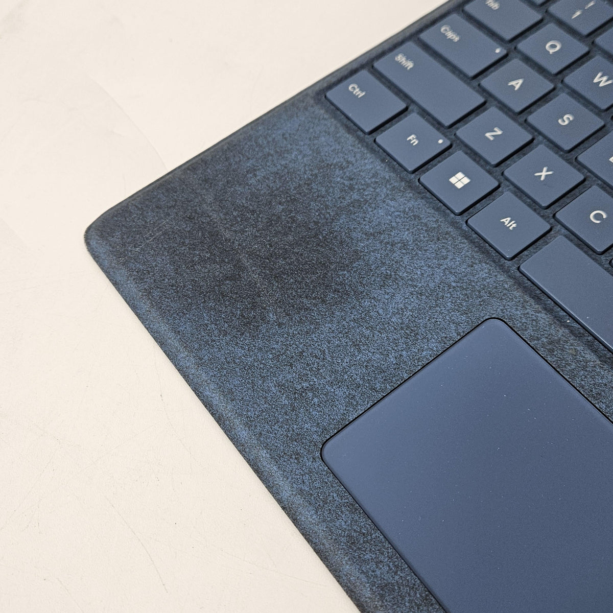 Microsoft Surface Pro 9 13 Platinum WiFi 2.6 GHz Intel Core i7 12th