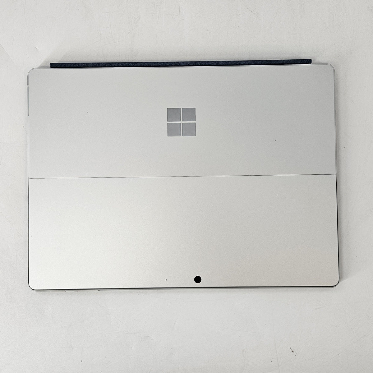Microsoft Surface Pro 9 13 Platinum WiFi 2.6 GHz Intel Core i7 12th