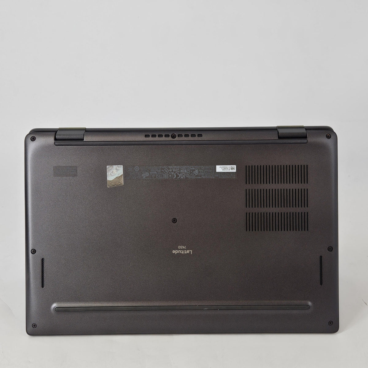 Dell Latitude 7430 14 Gray 1.7 GHz Intel Core i5 12th Gen. 16GB RAM