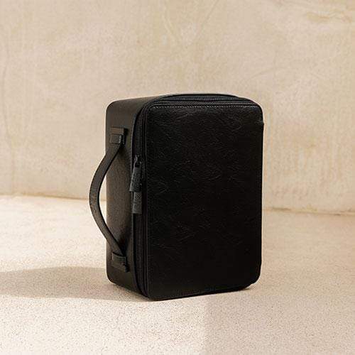 Resale The Cosmetic Case in Black